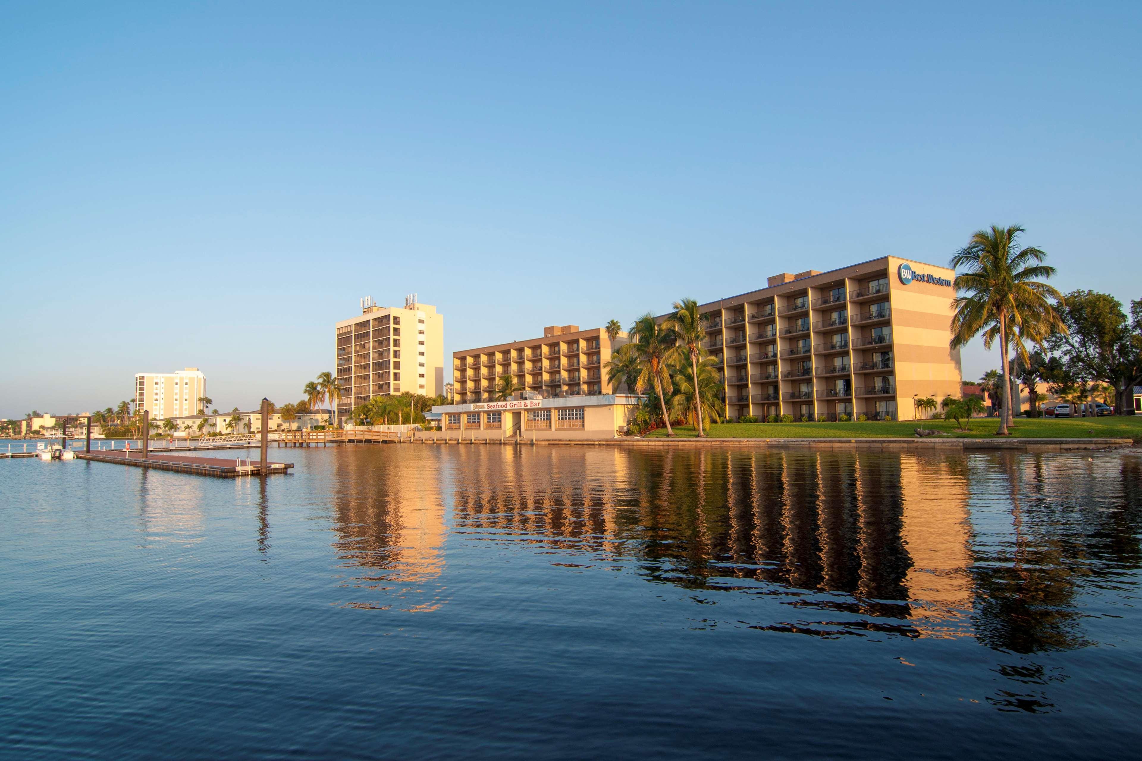 Best Western Fort Myers Waterfront Норт Форт Майерс Екстериор снимка