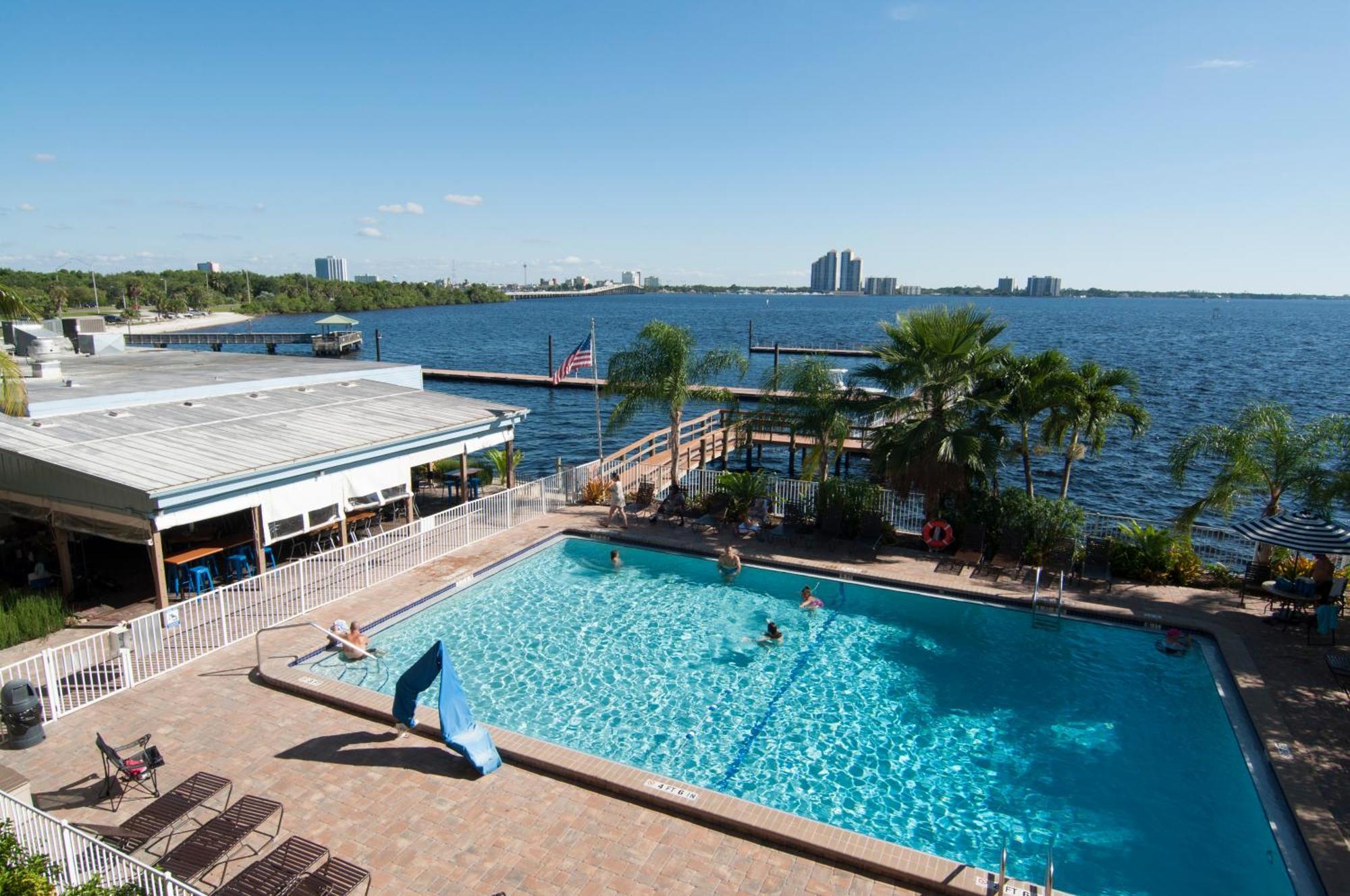 Best Western Fort Myers Waterfront Норт Форт Майерс Екстериор снимка