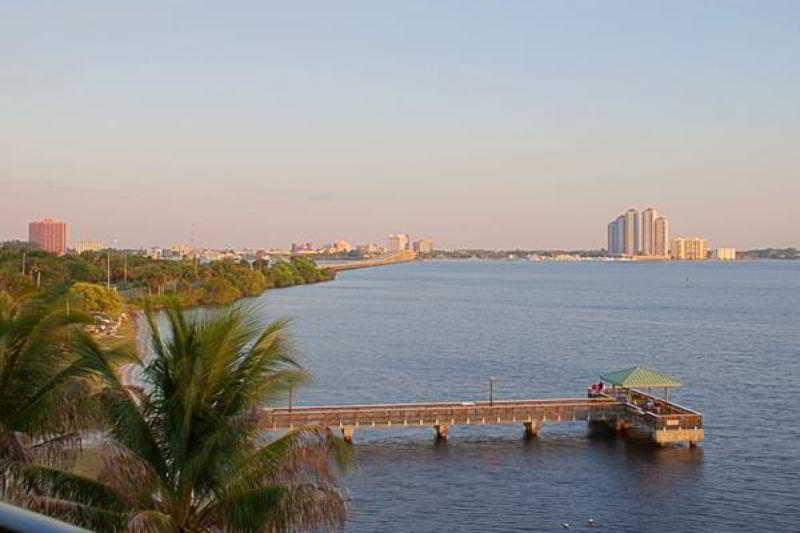 Best Western Fort Myers Waterfront Норт Форт Майерс Съоръжения снимка